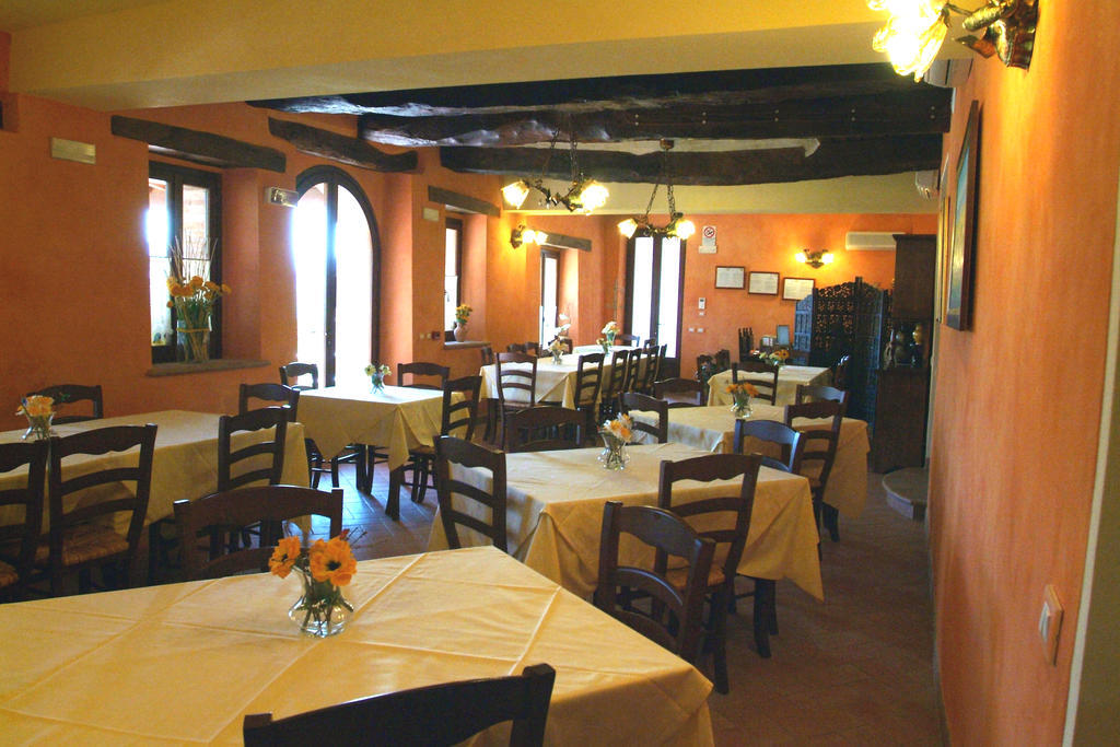 Agriturismo Il Casale Пергола Экстерьер фото